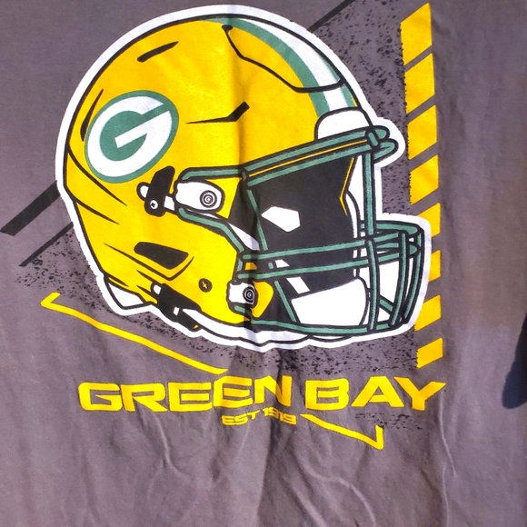 NWOT NFL Greenbay Packers Tshirt - Picture 3 of 4